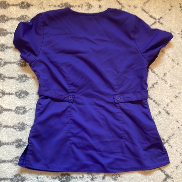 Purple greys anatomy scrub top - Picture 2 of 2